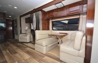 "BEAUTIFUL" 2018 Georgetown 38 ft Luxury RV