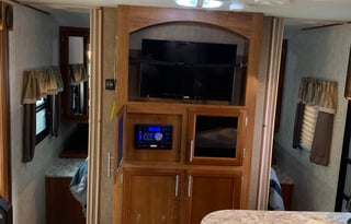 2016 27ft with bunk beds sleeps up to 8