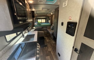 Spacious Clean 23' Outback Trailer w/slideout Bed