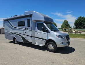 Tiffin Motorhomes Wayfarer 25 RW