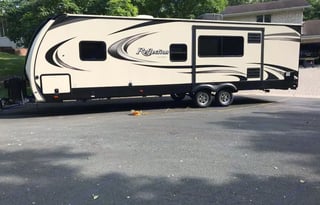 2018 Grand Design Reflection - Friends and Family