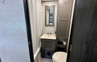 2021 Dutchmen RV Kodiak SE 28SBH