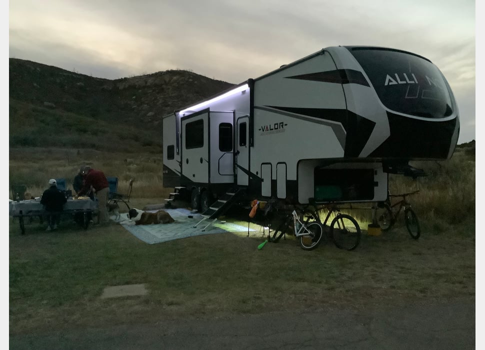 Fifth Wheel rentals in Alma