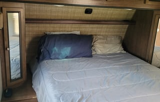 2017 Cruiser MPG 3300BH