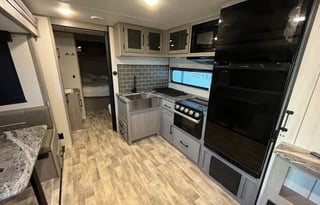 2023 Dutchmen RV Kodiak Ultra-Lite 302BHSL