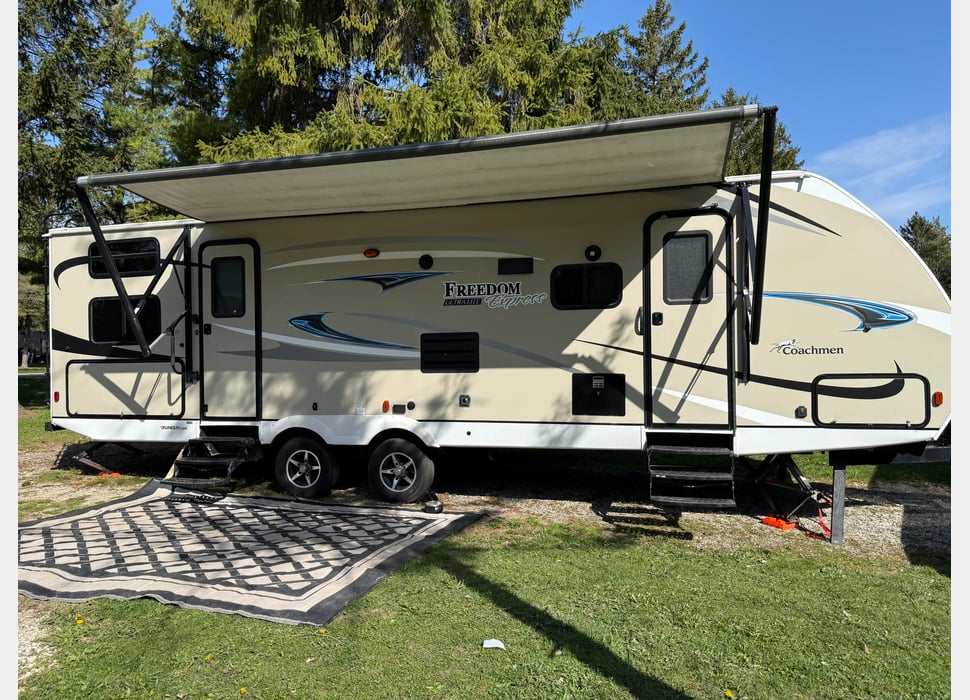 Travel Trailer rentals in Slinger