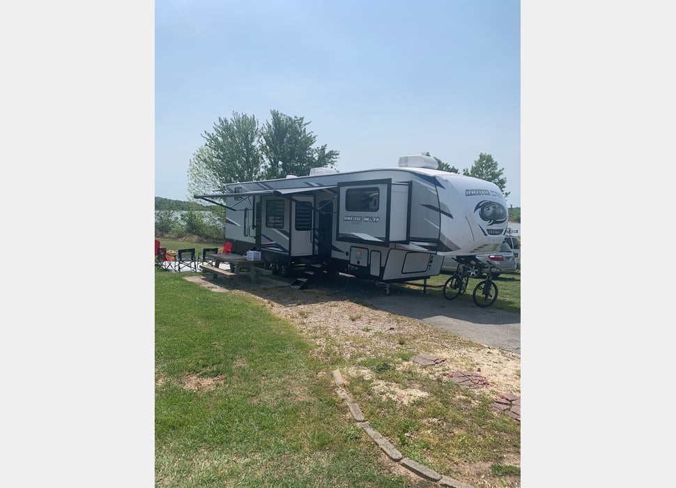 Fifth Wheel rentals in LAUERLVILLE