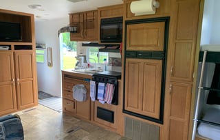 Montana Adventure Camper bunk house & slide out.