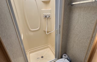 Rolling Comfort: Cozy 2008 Itasca Cambria 26ft