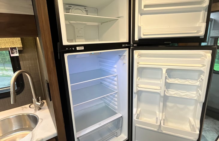 Energy efficient refrigerator that runs off of the solar panels.