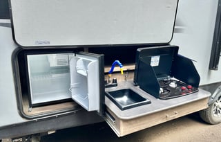 2001 Keystone w/BUNKHOUSE & Outdoor Kitchen!