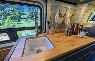 'Lizzo' 2022 Mercedes Sprinter ACO1030