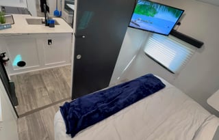 Cruise & Snooze RV