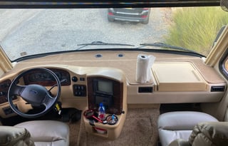 2010 Damon Challenger 371