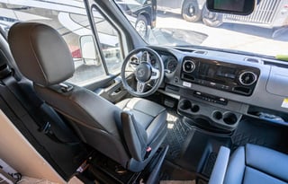 “Howard the Yeti,” class C, Mercedes Entegra Quest