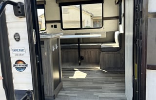 2021 Crossroads–Bunkhouse & Outdoor Kitchen-Slps 8