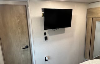 2022 Spacious Home Away from Home Toyhauler