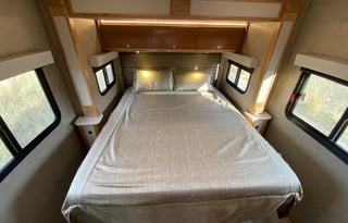 2017 Tiffin Motorhomes Wayfarer 24 QW