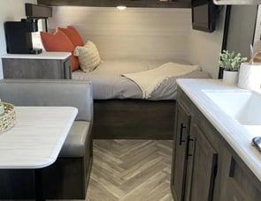 Forest River RV EVO Select 177BQ