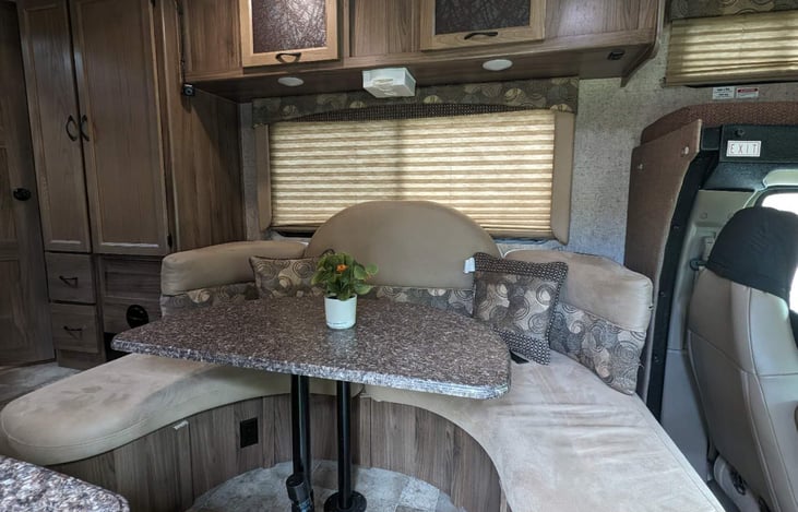 U-Shaped Booth Dinette can be easily covered to bed.