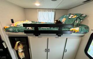 2024 Luxurious, Loaded & Spacious 2 Bdrm Pets Free