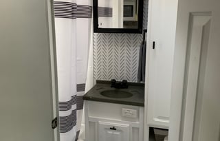 Updated Keystone Outback wBunks:Kid & Pet friendly