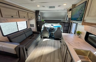 S-13 Luxury Medium Class C - Sunseeker 3010