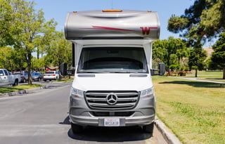2020 Winnebago Vita Mercedes Diesel 19 MPG - RV 7