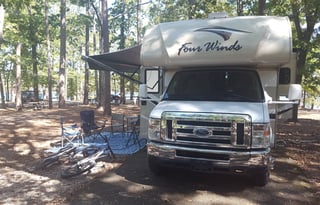 2017 Thor Motor Coach Four Winds 22B