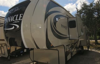 Delilah's Daydream- 2017 Jayco Pinnacle 36FBTS RL