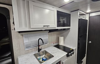 2024 Genesis Supreme Sea Breeze Limited 16BB