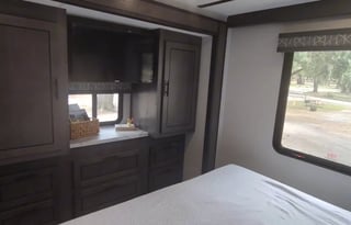 NEW 2024 Luxury bunkhouse motorcoach! Sleeps 10!