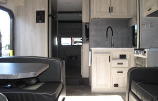 2022 Family friendly Rv 200 miles  per night incl