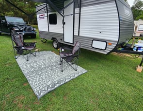 Dutchmen RV Coleman Lantern LT Series 17RD