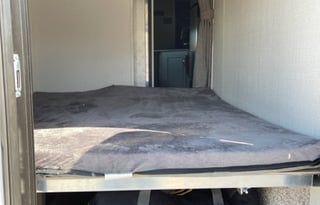 2021 Bunkhouse / KING Bed!!!  ***Delivery Only***