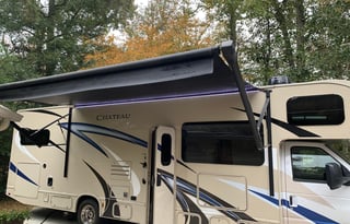 Unlimited Miles! Sleeps 12 - Bunk House  -5 TVs!