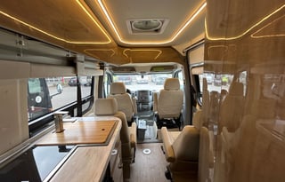 MERCEDES WINNEBAGO ERA 70X