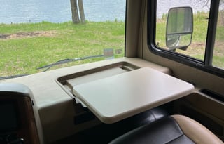 2016 Thor Motor Coach Palazzo 33.2