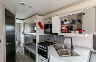 Spacious Dog Friendly and stocked for adventure!!!