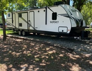 CrossRoads RV Sunset Trail SS331BH