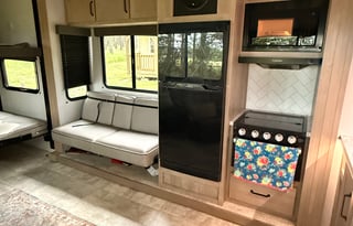 2024 Grand Design Momentum G-Class 28G