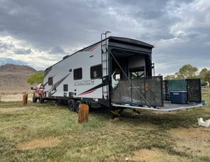 Forest River RV Shockwave 24RQMX