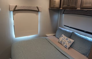 Family Getaway Ready – 2018 Jayco Greyhawk for 8