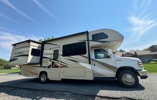 2016 Thor Motor Coach Freedom Elite