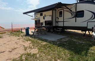 LARGE FAMILY CAMPER WITH PRIVATE QUEEN BEDROOM