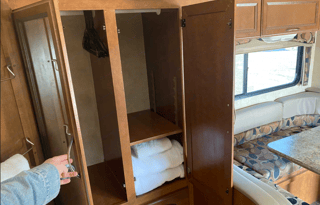 Delilah The 25 ft. Thor Chateau RV Rental