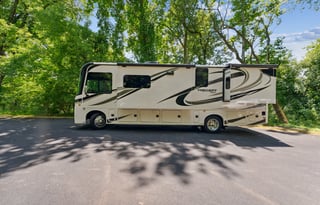 RV Henrietta - she's brand new and a beauty