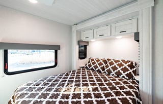 2022 EAST TO WEST Entrada 2900DS