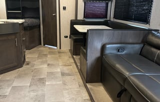 2021 Coleman Lite 2755BH
