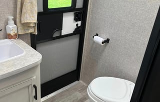 New '22 Jayco 6-8 Sleeper, Perfect Family Comfort
